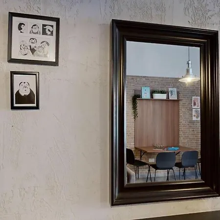 Apartment Vibrant One Bedroom At Manoel Island