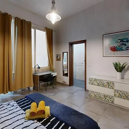 Vibrant One Bedroom At Manoel Island *