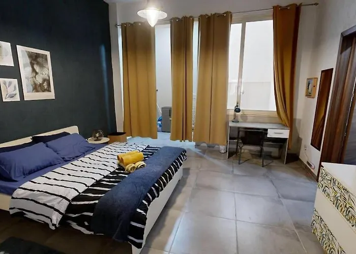 Vibrant One Bedroom At Manoel Island *