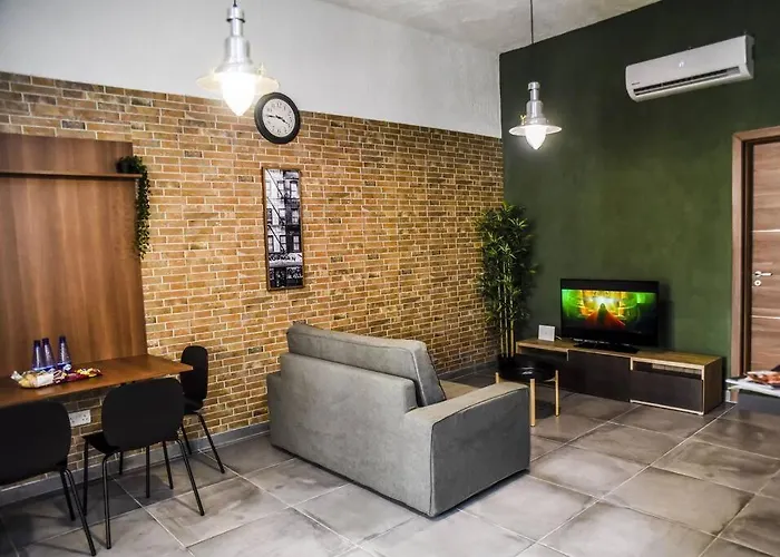 Vibrant One Bedroom At Manoel Island * Gzira